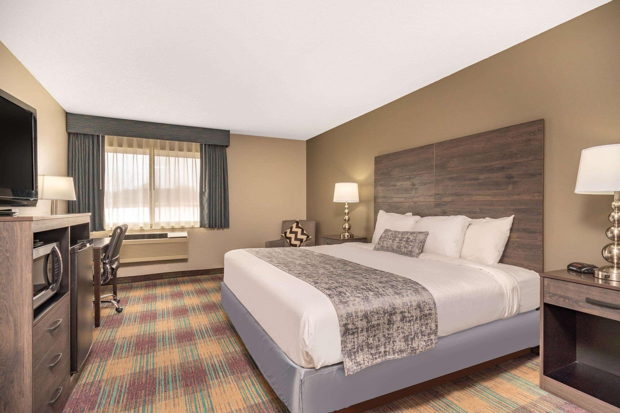 Hotel Baymont By Wyndham Baldwin Exteriér fotografie