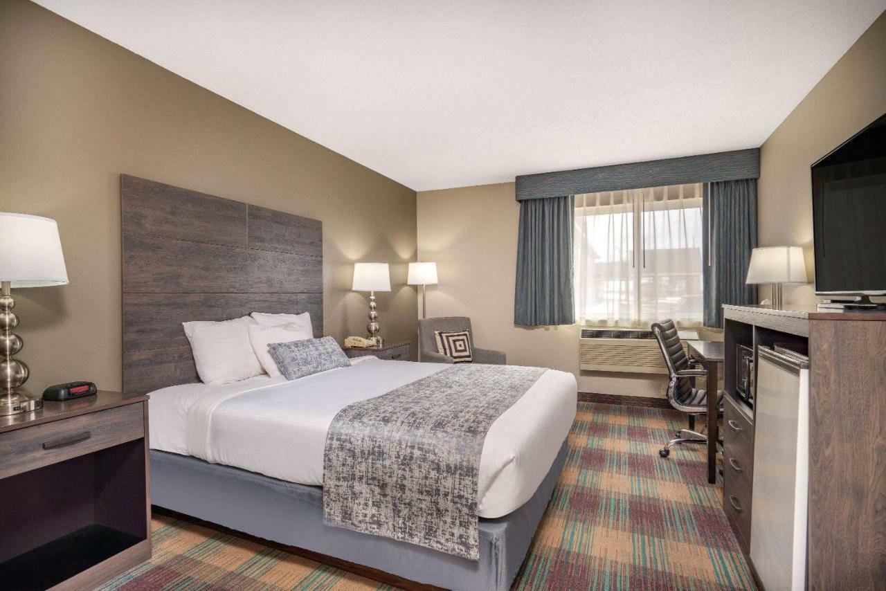Hotel Baymont By Wyndham Baldwin Exteriér fotografie